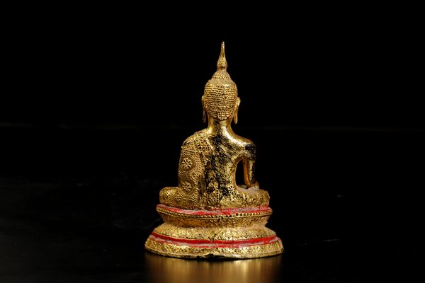 Figura di Buddha Sakyamuni in bronzo laccato e dorato, Thailandia, XIX secolo  - Asta Arte Orientale | Cambi Time - Associazione Nazionale - Case d'Asta italiane