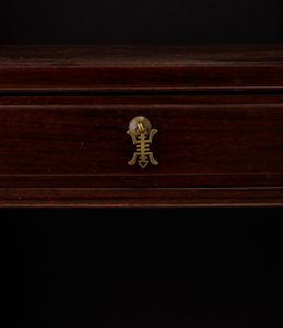Coppia di comodini in legno con cassetto, Cina, XX secolo  - Asta Arte Orientale | Cambi Time - Associazione Nazionale - Case d'Asta italiane