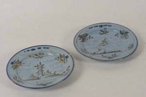 Quatto piatti. Pavia, prima met del XVIII secolo  - Asta Ceramiche | Cambi Time - Associazione Nazionale - Case d'Asta italiane
