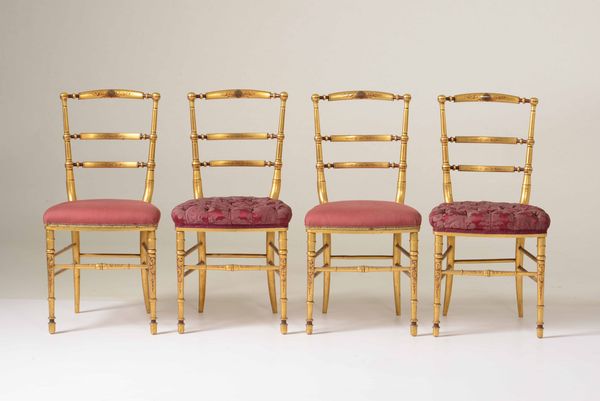 Quattro sedie stile chiavarine in legno dorato  - Asta Antiquariato | Cambi Time - Associazione Nazionale - Case d'Asta italiane
