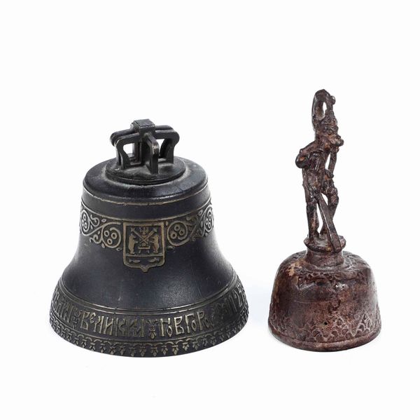 Due antiche campane in bronzo  - Asta Antiquariato | Cambi Time - Associazione Nazionale - Case d'Asta italiane