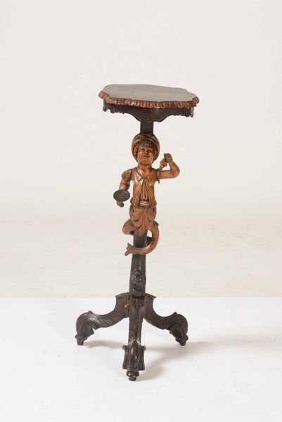 Gueridon in legno scolpito. Veneto XIX secolo  - Asta Antiquariato | Cambi Time - Associazione Nazionale - Case d'Asta italiane