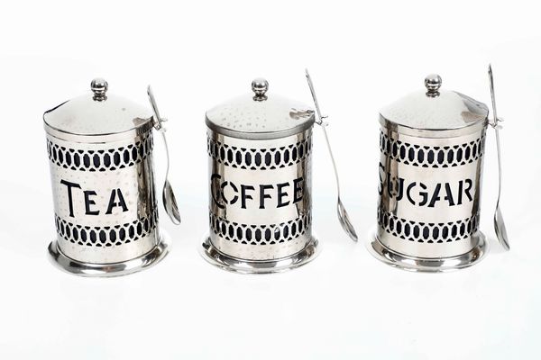Tre contenitori in metallo (zucchero, caff e t)  - Asta Antiquariato | Cambi Time - Associazione Nazionale - Case d'Asta italiane