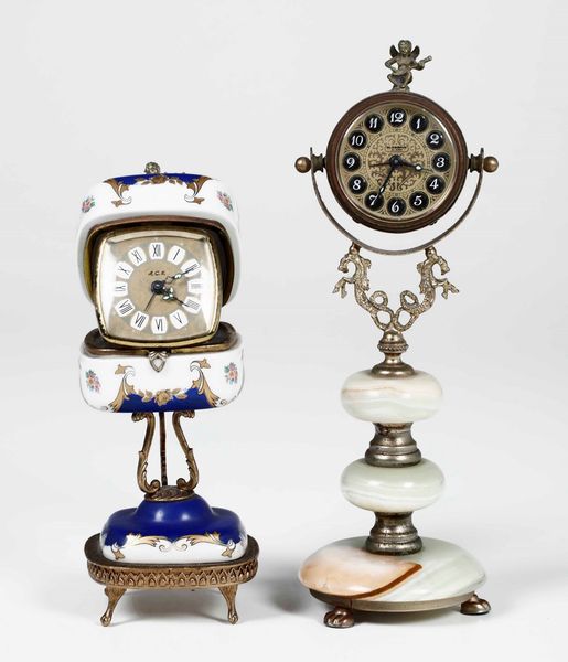 Due piccoli orologi da tavolo  - Asta Antiquariato | Cambi Time - Associazione Nazionale - Case d'Asta italiane