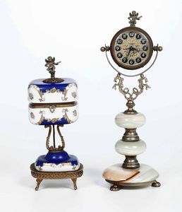 Due piccoli orologi da tavolo  - Asta Antiquariato | Cambi Time - Associazione Nazionale - Case d'Asta italiane