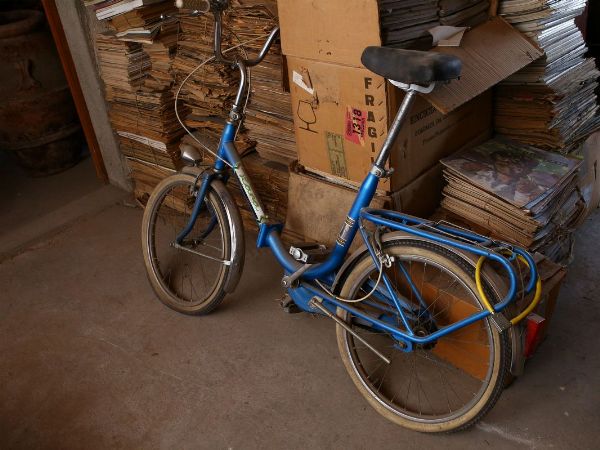 Bicicletta vintage Lara  - Asta Arredi e Dipinti dall'antica Fattoria Franceschini, in parte provenienti da Villa I Pitti - Associazione Nazionale - Case d'Asta italiane