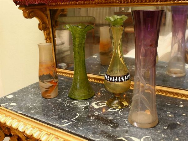 Quattro vasi in vetro da collezione  - Asta Arredi e Dipinti dall'antica Fattoria Franceschini, in parte provenienti da Villa I Pitti - Associazione Nazionale - Case d'Asta italiane