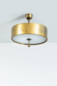 PRODUZIONE ITALIANA - Lampada a sospensione in ottone e vetro opalino. Anni '40 cm 50x50