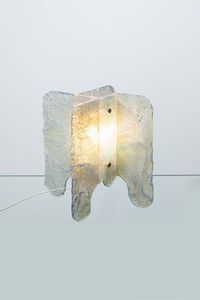 CARLO NASON - Lampada da tavolo composta da quattro lastre in vetro di forte spessore. Anni '70 h cm 42