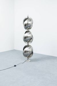 HENRI MATHIEU - Lampada da terra in alluminio spazzolato. Anni '70 h cm 160