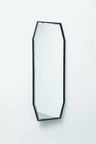 PRODUZIONE ITALIANA : Specchio con cornice in metallo laccato  particolari in ottone. Anni '50 cm 148x56  - Asta Asta 193 Design - Associazione Nazionale - Case d'Asta italiane