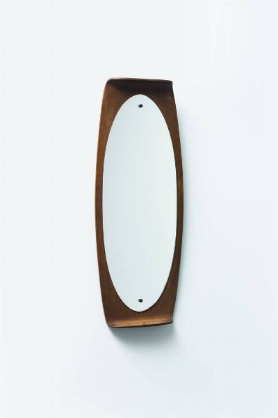 CAMPO & GRAFFI : Specchio con cornice in compensato curvato. Anni '60 cm 117x49  - Asta Asta 193 Design - Associazione Nazionale - Case d'Asta italiane