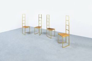 PRODUZIONE ITALIANA - Quattro sedie con struttura in ottone  seduta in compensato. Anni '70 cm 133x40x40 5