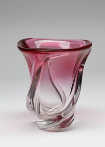 VAL SAINT LAMBERT - Vaso in vetro trasparente sfumato rubino decorato a costolature