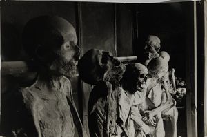 PINNA FRANCO (1925 - 1978) : Le mummie.  - Asta Asta 344 Arte moderna e contemporanea - Associazione Nazionale - Case d'Asta italiane