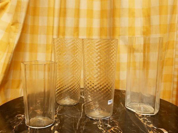 Cinque vasi da fiori in vetro soffiato incolore  - Asta La Collezione di Muccia Breda - Villa Don a Borbiago di Mira (Venezia) - Associazione Nazionale - Case d'Asta italiane