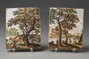 CASTELLI D'ABRUZZO (XVIII SECOLO) - Coppia di placche in maiolica dipinte a policromia raffigurante paesaggi.
