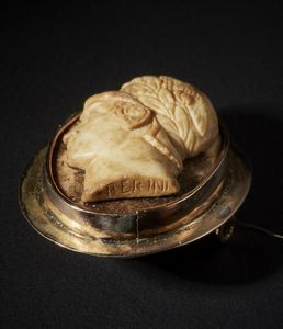 BERINI ANTONIO (1770 - 1861) : Cammeo in sardonica con profilo di Marte, montato su spilla.  - Asta ASTA 345 ARTE ANTICA  - Associazione Nazionale - Case d'Asta italiane