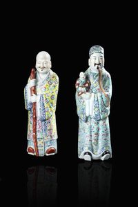 COPPIA DI SAGGI - Coppia di saggi in porcellana Famiglia Rosa  Cina  dinastia Qing  fine XIX secolo. h cm 45x15 h cm 47x15