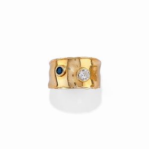 Tre anelli con diamanti, zaffiri, smeraldi e pietra sintetica  - Asta Love is in the air / Gioielli - Associazione Nazionale - Case d'Asta italiane