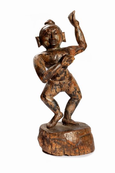 Scultura in legno raffigurante Krishna bambino, India secolo XIX  - Asta Arte Orientale - Associazione Nazionale - Case d'Asta italiane