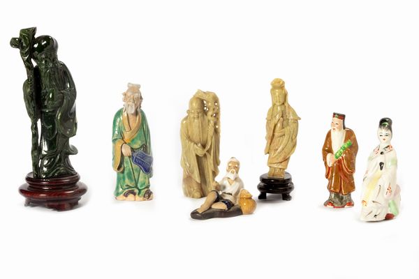 Lotto composto da sette piccole sculture, Cina inizi secolo XX  - Asta Arte Orientale - Associazione Nazionale - Case d'Asta italiane