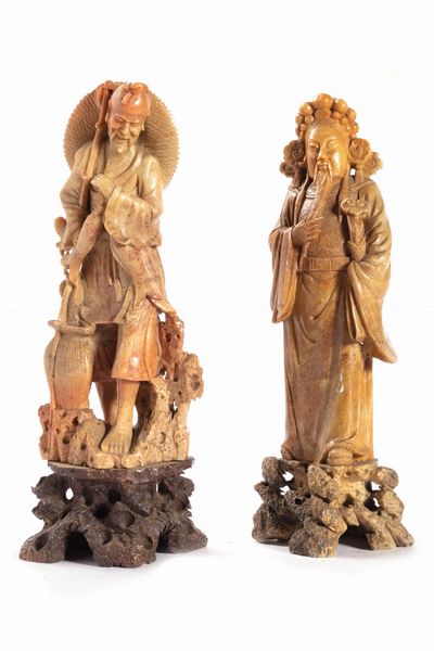 Due sculture in pietra saponaria, Cina secoli XIX - XX  - Asta Arte Orientale - Associazione Nazionale - Case d'Asta italiane