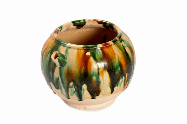 Antico versatoio in ceramica sancai, Cina  - Asta Arte Orientale - Associazione Nazionale - Case d'Asta italiane
