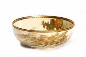 Ciotola in porcellana Satsuma finemente dipinta in policromia e oro, Giappone periodo Meiji  - Asta Arte Orientale - Associazione Nazionale - Case d'Asta italiane