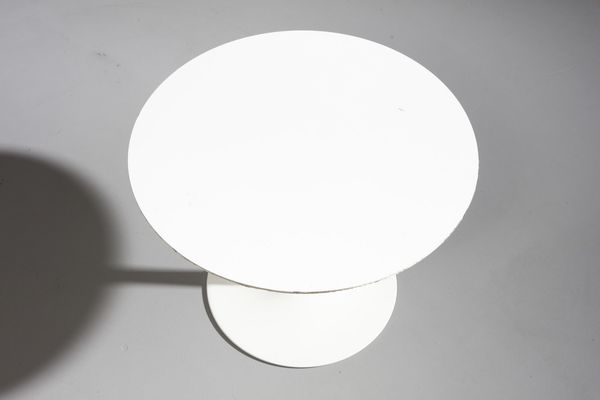 SAARINEN EERO (1910 - 1961) : Tavolo con tavolino per Knoll  - Asta Asta 351 | Design - Associazione Nazionale - Case d'Asta italiane