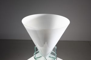 DORDONI RODOLFO : Lampada da tavolo Otero 2748 per Fontana Arte  - Asta Asta 351 | Design - Associazione Nazionale - Case d'Asta italiane