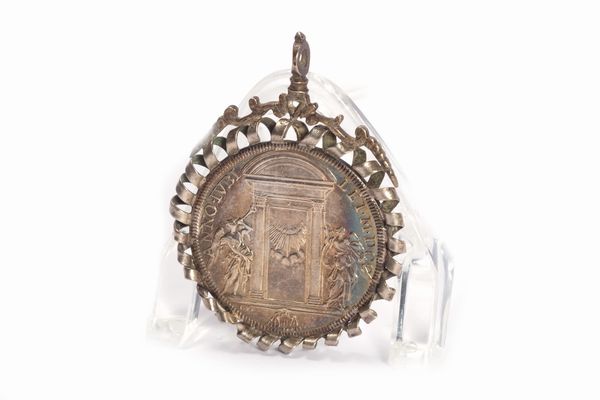 Due antiche medaglie in argento, una con ritratto di Papa Innocenzo XII  - Asta Incanti d'Arte - Associazione Nazionale - Case d'Asta italiane