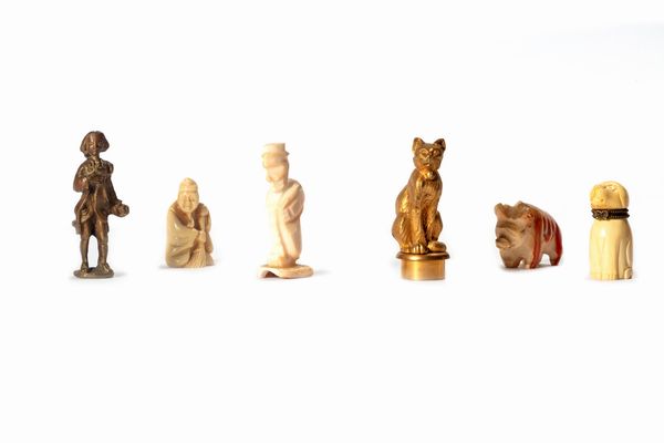 Lotto composto da sei piccole sculture in materiali diversi, secoli XIX-XX  - Asta Incanti d'Arte - Associazione Nazionale - Case d'Asta italiane