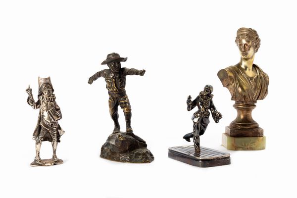 Lotto composto da quattro piccole sculture in metalli diversi, inizi secolo XX  - Asta Incanti d'Arte - Associazione Nazionale - Case d'Asta italiane