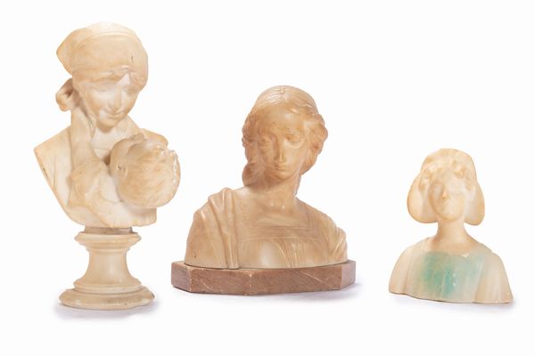 Lotto composto da tre sculture in alabastro raffiguranti busti femminili, Francia inizi secolo XX  - Asta Incanti d'Arte - Associazione Nazionale - Case d'Asta italiane