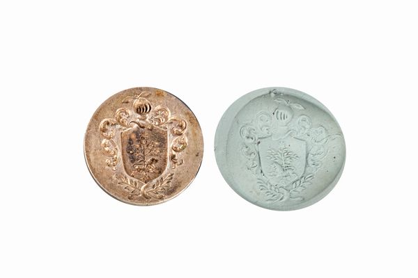 Lotto composto da tre sigilli, di cui due d'argento e uno in ferro, con stemmi nobiliari, secoli XVII - XVIII  - Asta Incanti d'Arte - Associazione Nazionale - Case d'Asta italiane