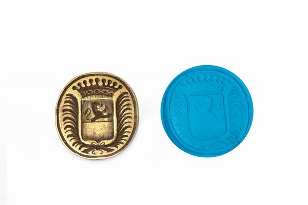 Lotto composto da quattro antichi sigilli, di cui tre in bronzo e uno in argento e ferro, con stemmi nobiliari  - Asta Incanti d'Arte - Associazione Nazionale - Case d'Asta italiane