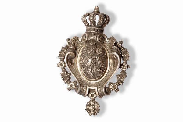 Stemma nobiliare in argento, sormontato da corona, secolo XIX  - Asta Incanti d'Arte - Associazione Nazionale - Case d'Asta italiane