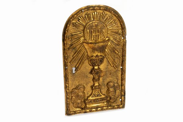Sportello di tabernacolo in rame sbalzato e dorato, secolo XVII  - Asta Incanti d'Arte - Associazione Nazionale - Case d'Asta italiane