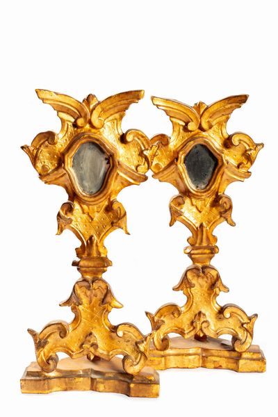 Coppia di porta reliquie in legno dorato, secolo XVIII  - Asta Incanti d'Arte - Associazione Nazionale - Case d'Asta italiane