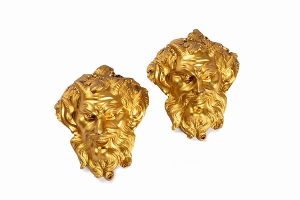 Coppia di mascheroni in bronzo dorato, secolo XIX  - Asta Incanti d'Arte - Associazione Nazionale - Case d'Asta italiane