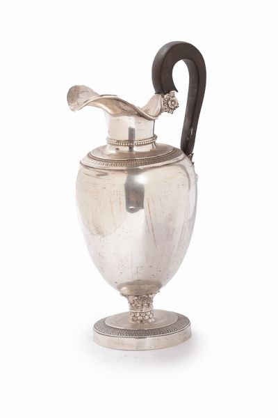 Versatoio in argento con manico in legno, Belgio 1820 circa  - Asta Incanti d'Arte - Associazione Nazionale - Case d'Asta italiane