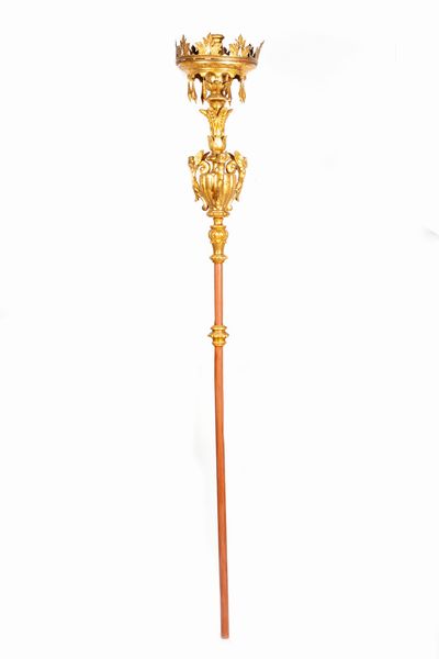 Grande torciere in legno intagliato e dorato, secolo XVIII  - Asta Incanti d'Arte - Associazione Nazionale - Case d'Asta italiane