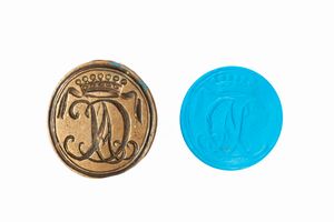 Lotto composto da tre sigilli in bronzo a pendente, di cui due multipli, con stemmi nobiliari, secoli XVIII - XIX  - Asta Incanti d'Arte - Associazione Nazionale - Case d'Asta italiane