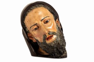 Antica scultura in legno laccato raffigurante testa di frate  - Asta Incanti d'Arte - Associazione Nazionale - Case d'Asta italiane
