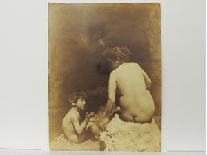 ,Wilhelm von Gloeden - Taormina Bimbo e nudo femminile di schiena, 1890 circa