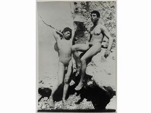 ,Wilhelm von Gloeden - Taormina Nudi maschili sulle rocce, 1920 circa