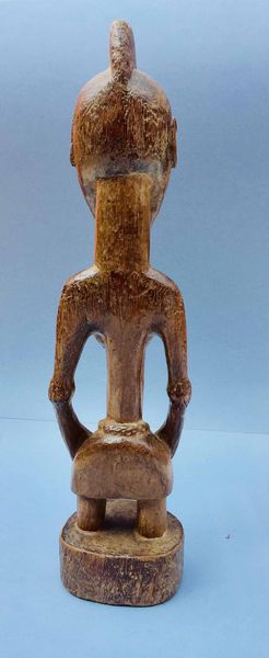 Arte africana, figura femminile stante  - Asta Antiquariato Febbraio | Cambi Time - Associazione Nazionale - Case d'Asta italiane