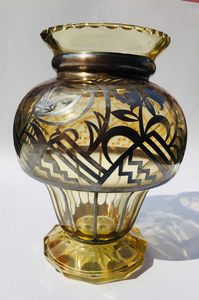 Cinque vasi in vetro con decori in argento, anni '30/40  - Asta Antiquariato Febbraio | Cambi Time - Associazione Nazionale - Case d'Asta italiane