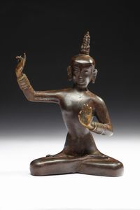 Arte Himalayana - Figura in ferro raffigurante divinit  con mani in bronzo Area Himalayana o Mongolia, XVIII secolo